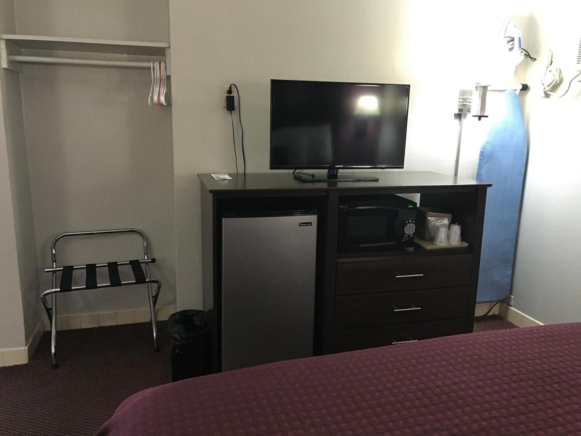 Silver Princess Motel photo 13