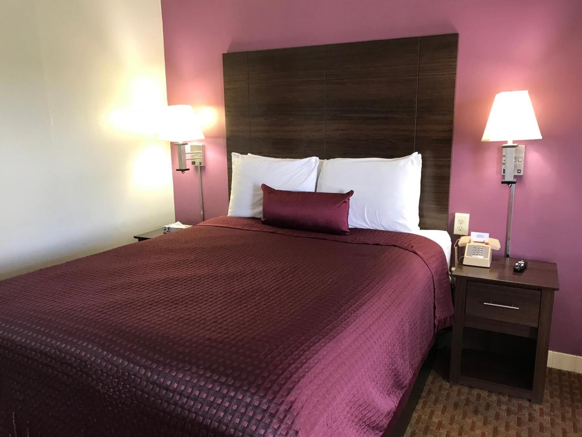 Silver Princess Motel photo 8