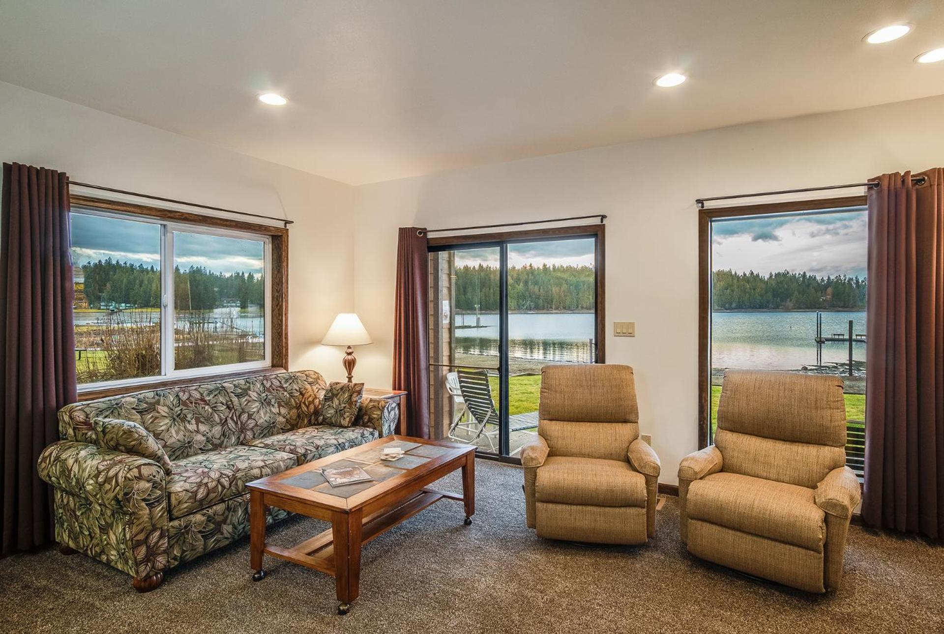 Pend Oreille Shores Resort photo 28