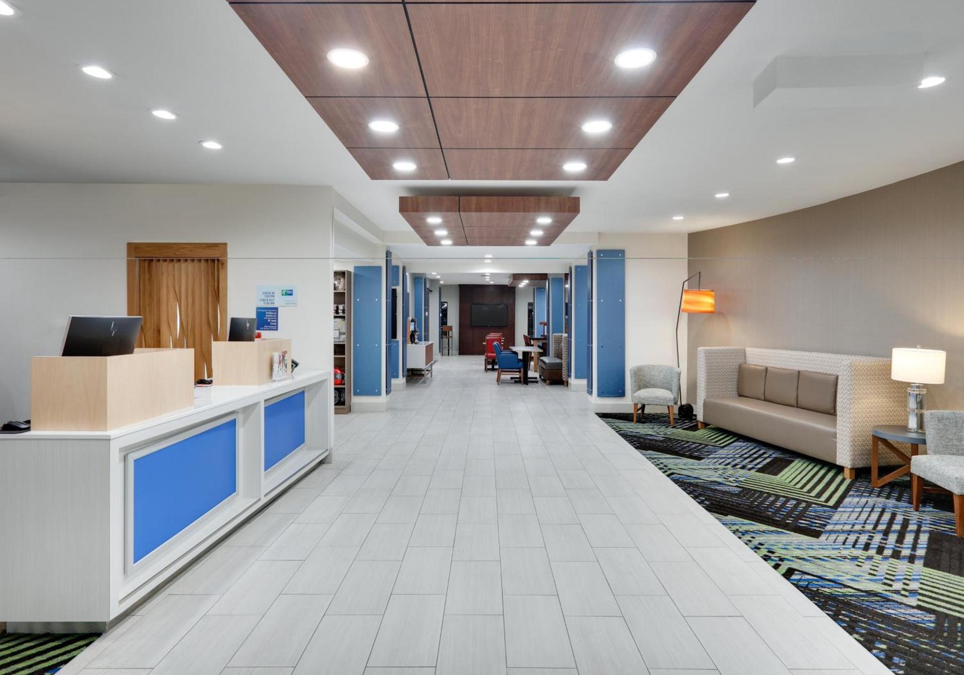Holiday Inn Express & Suites San Antonio NW near SeaWorld by IHG photo 46
