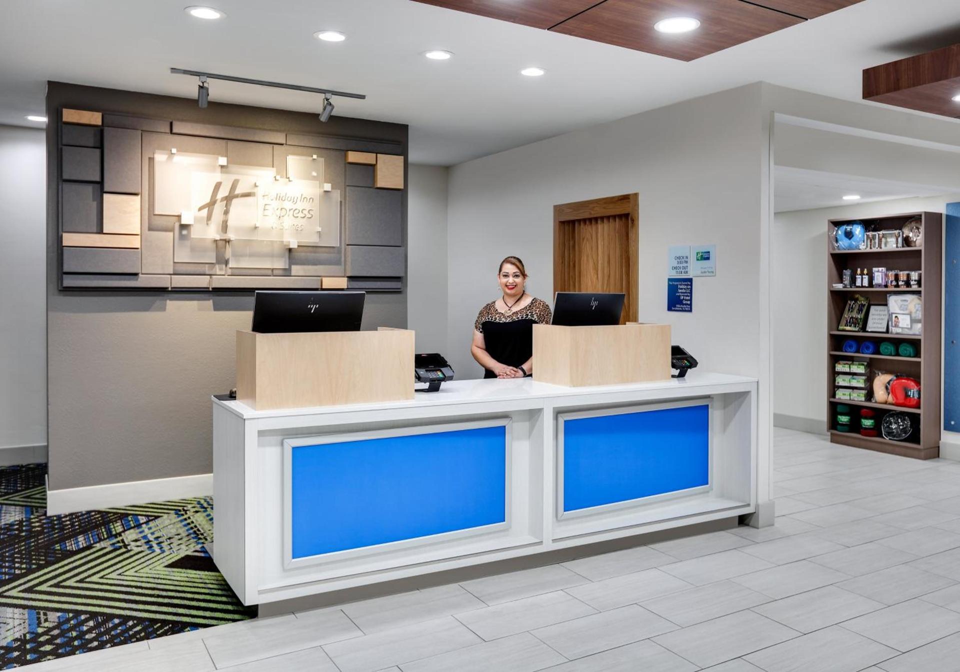 Holiday Inn Express & Suites San Antonio NW near SeaWorld by IHG photo 35