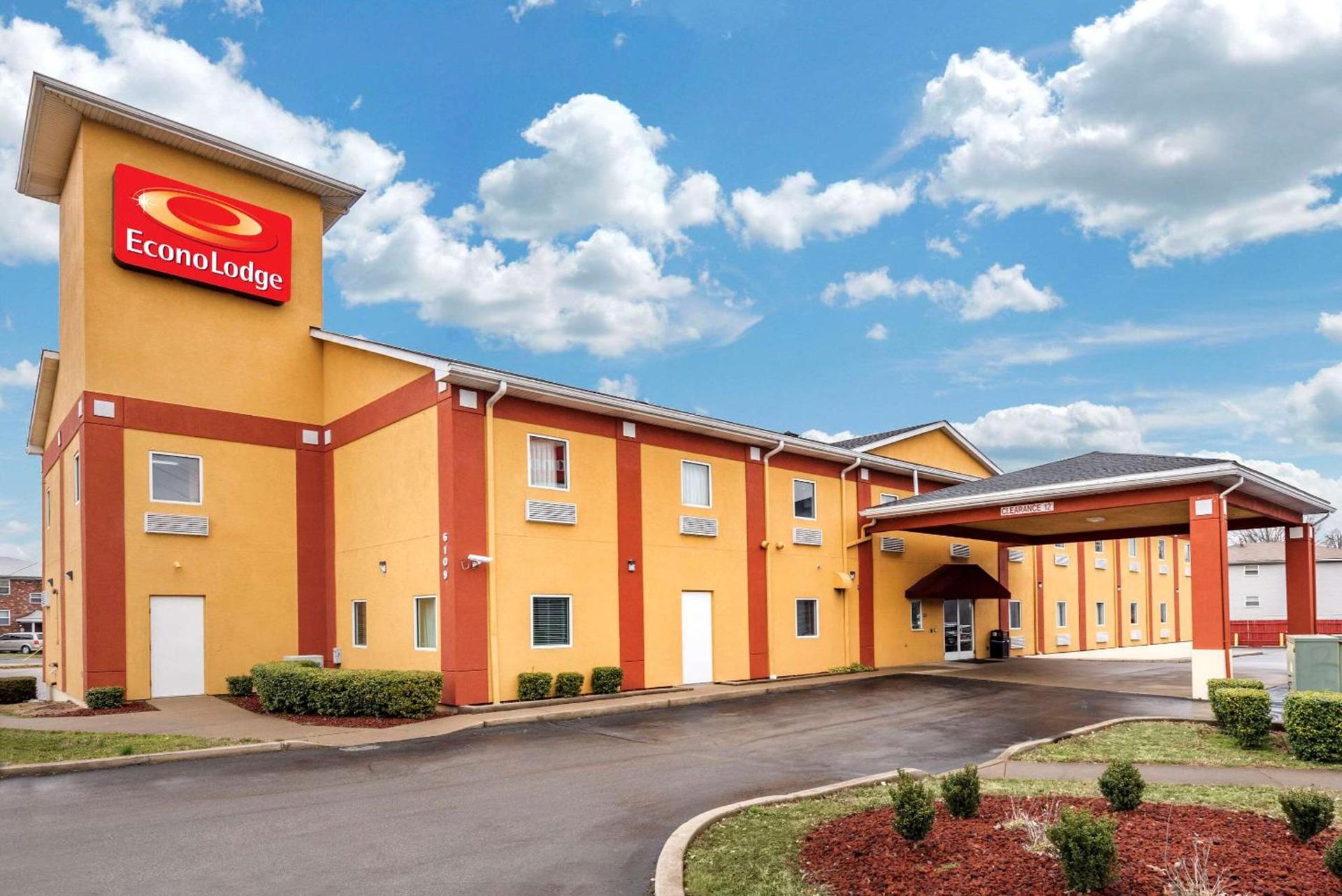 Econo Lodge Louisville Airport photo 2