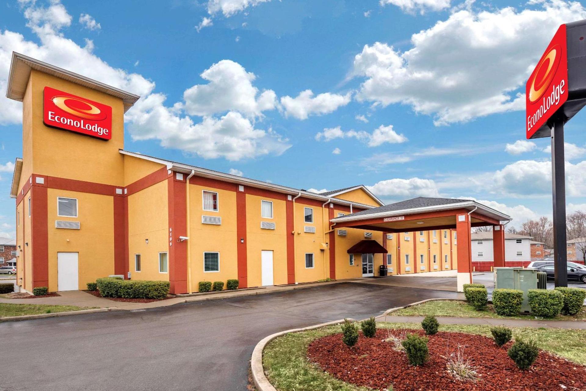 Econo Lodge Louisville Airport photo 1