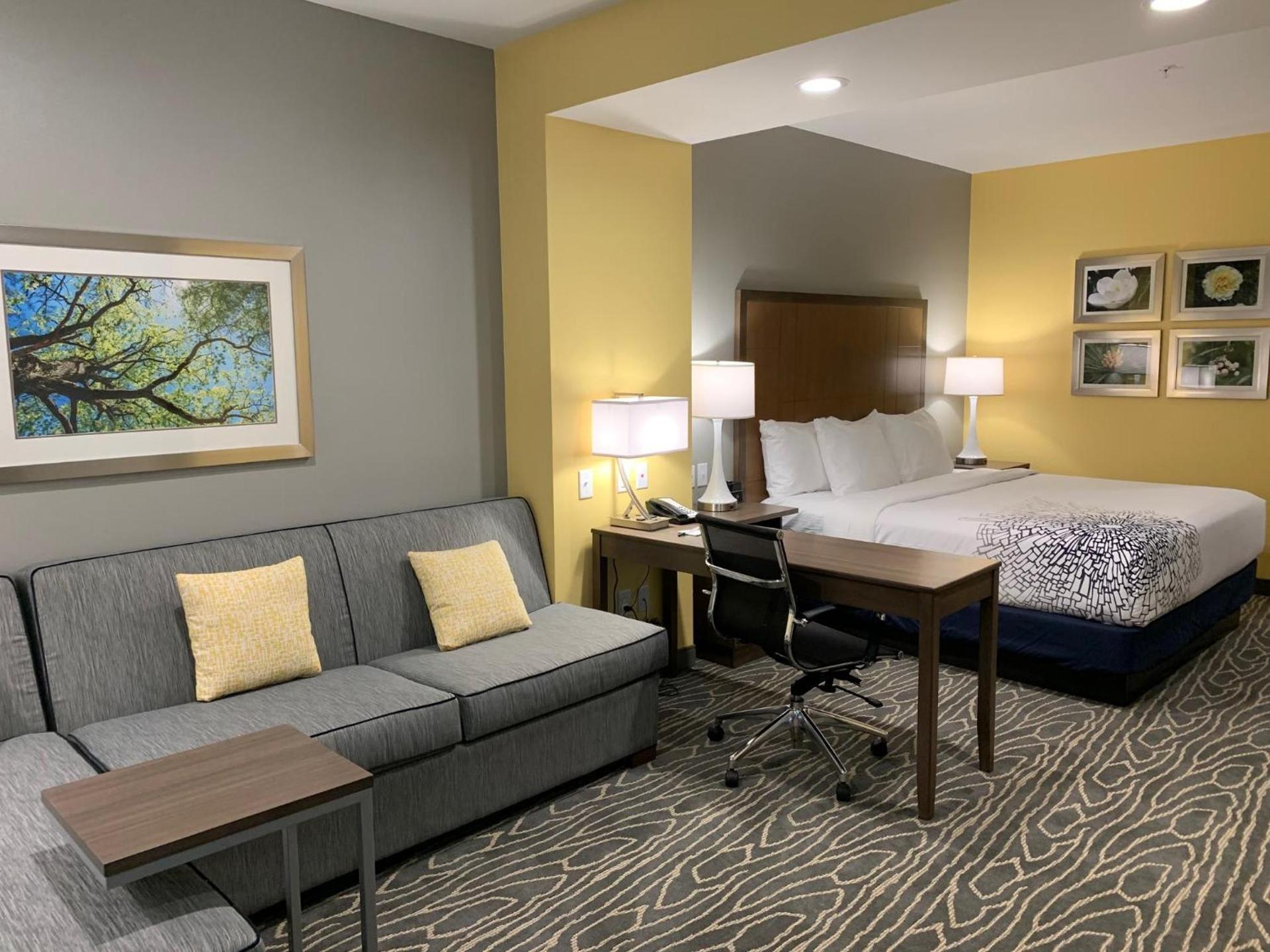 La Quinta Inn & Suites by Wyndham Tifton photo 40