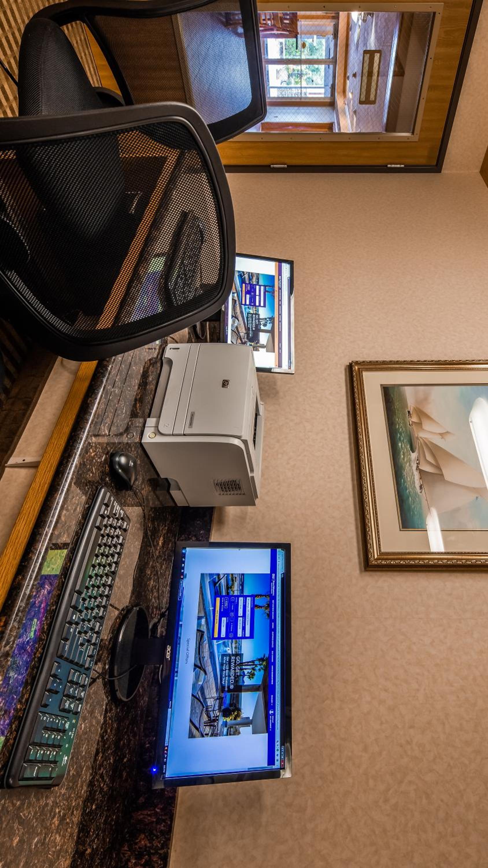 Best Western Plus Landmark Inn photo 61