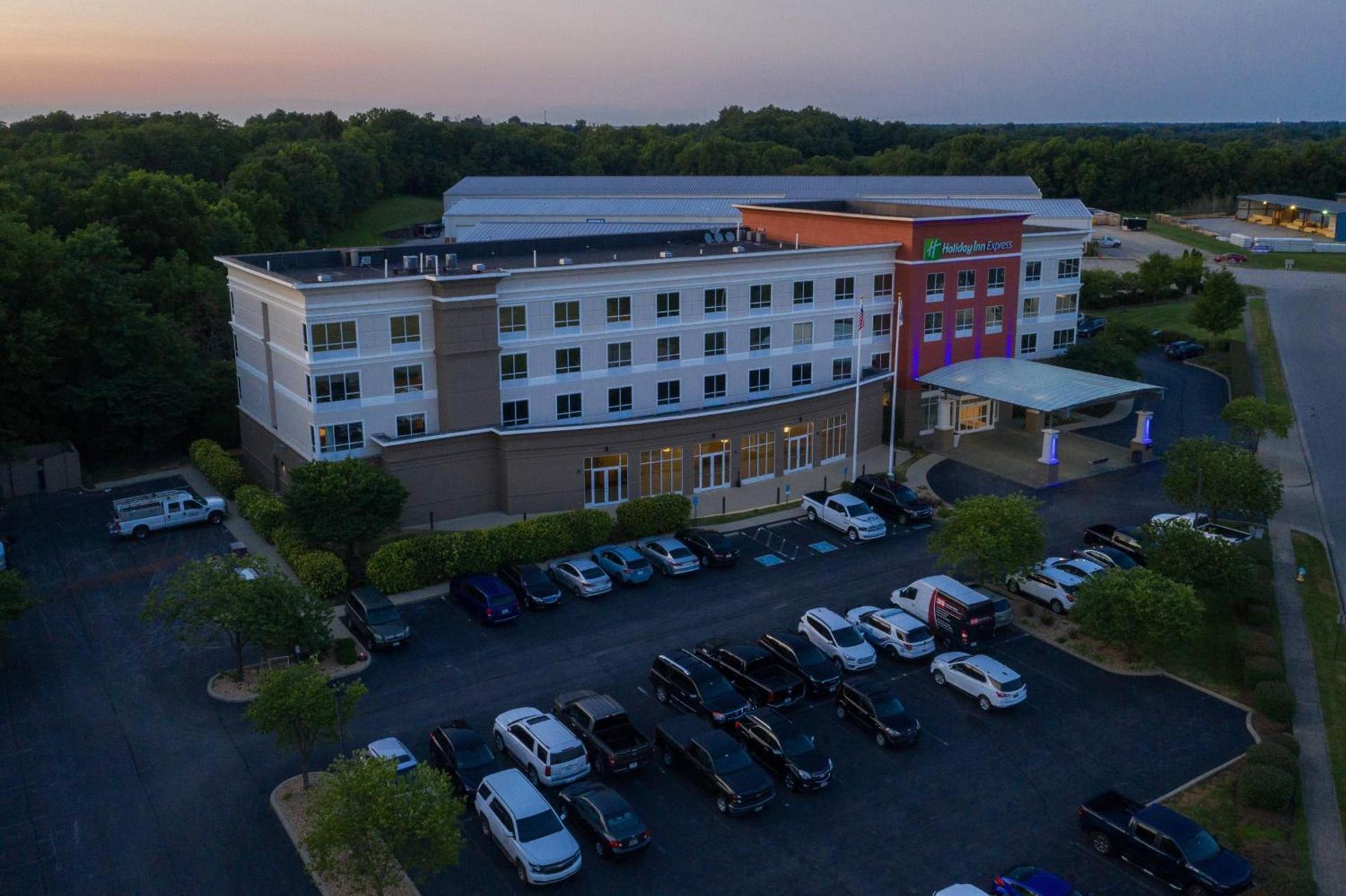 Holiday Inn Express Georgetown by IHG photo 8