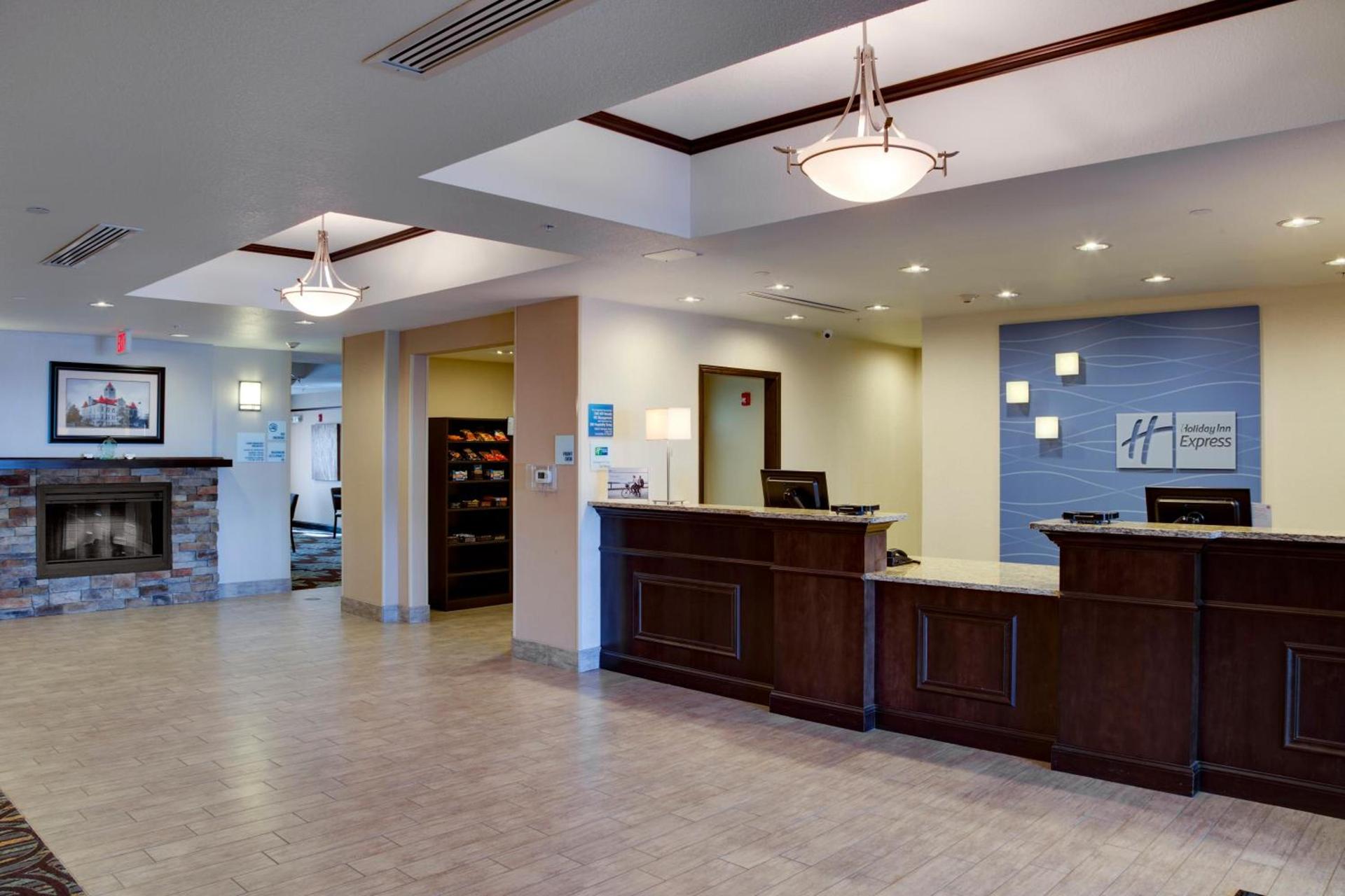 Holiday Inn Express & Suites Nevada by IHG photo 26