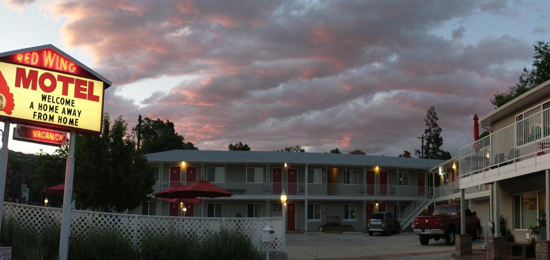 Red Wing Motel photo 13