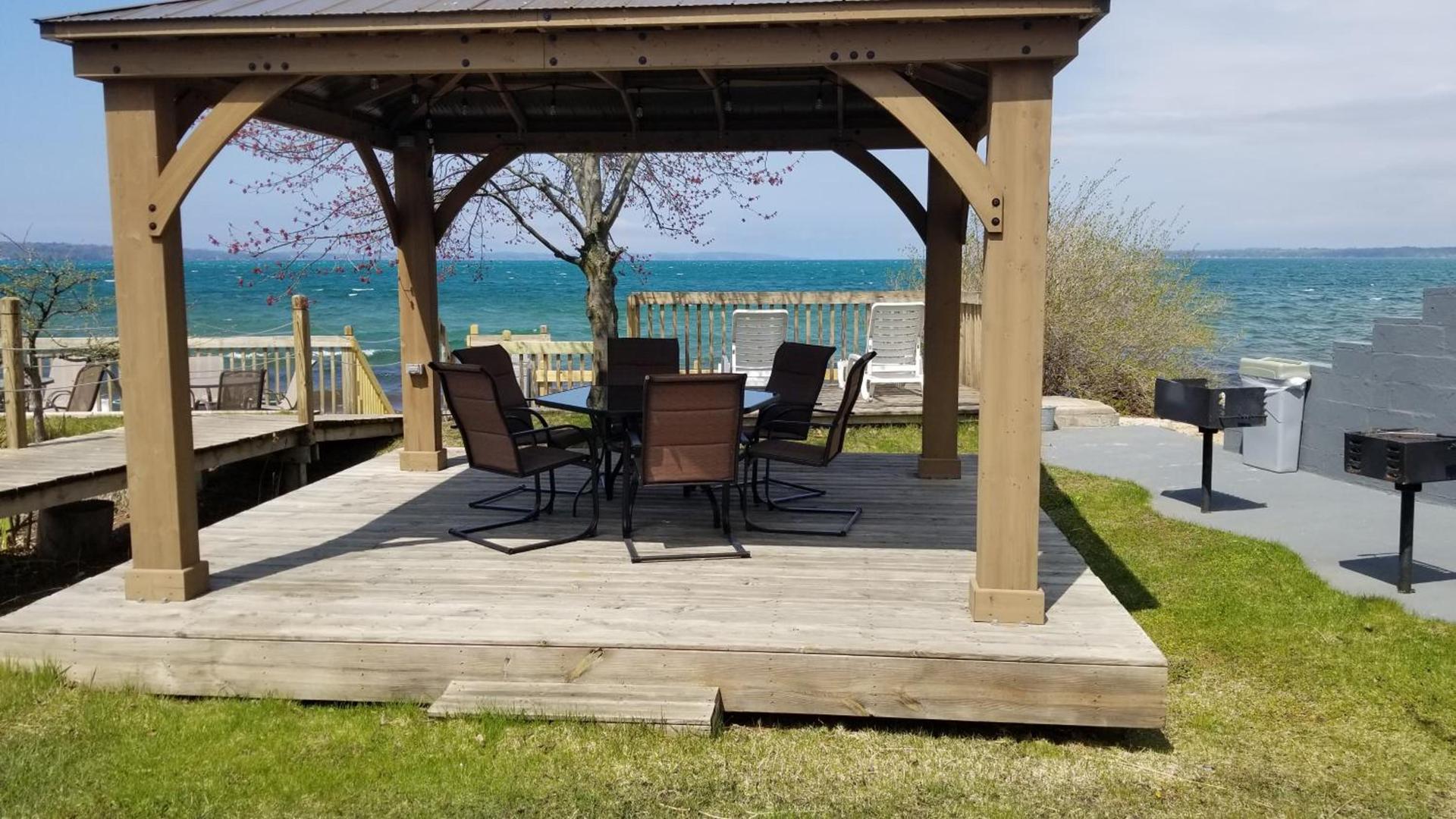 Brio Beach Inn photo 11