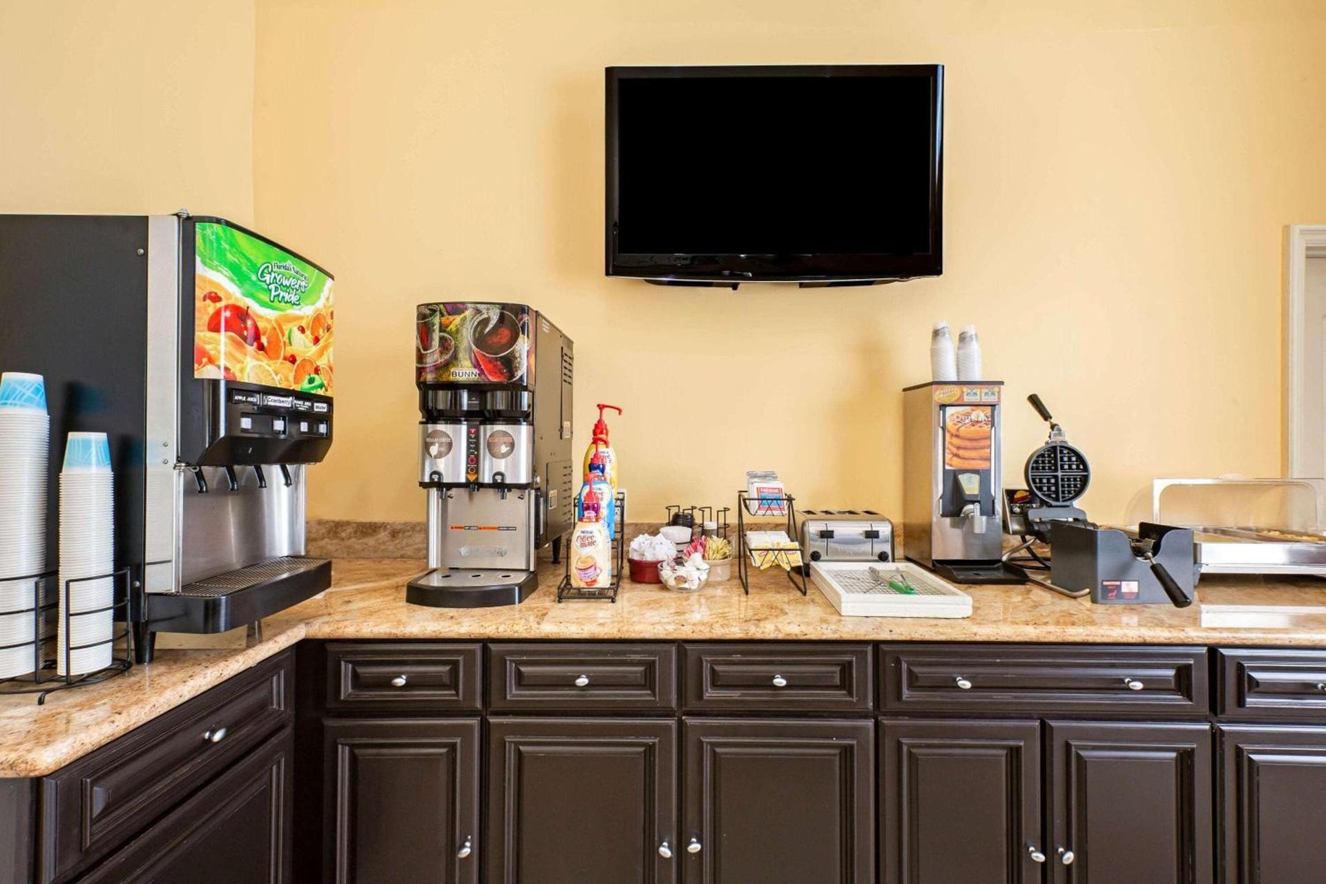La Quinta by Wyndham Moreno Valley photo 38
