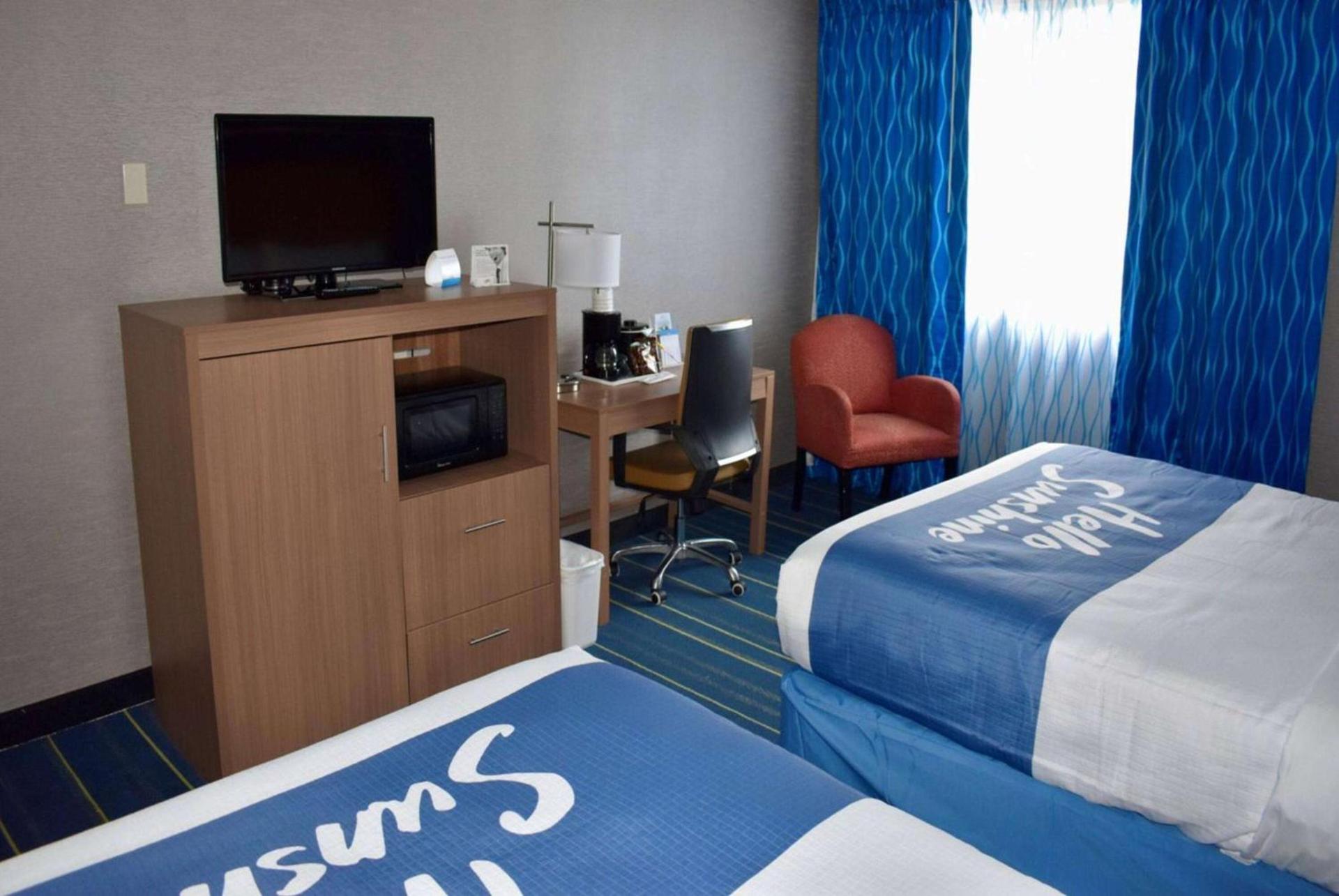 Days Inn by Wyndham Wayne photo 13