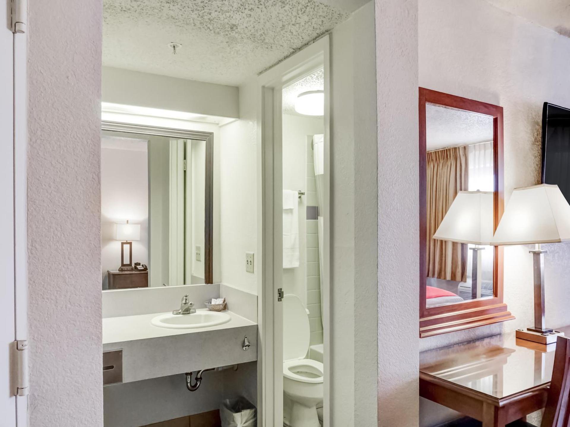 OYO Hotel Killeen East Central photo 5