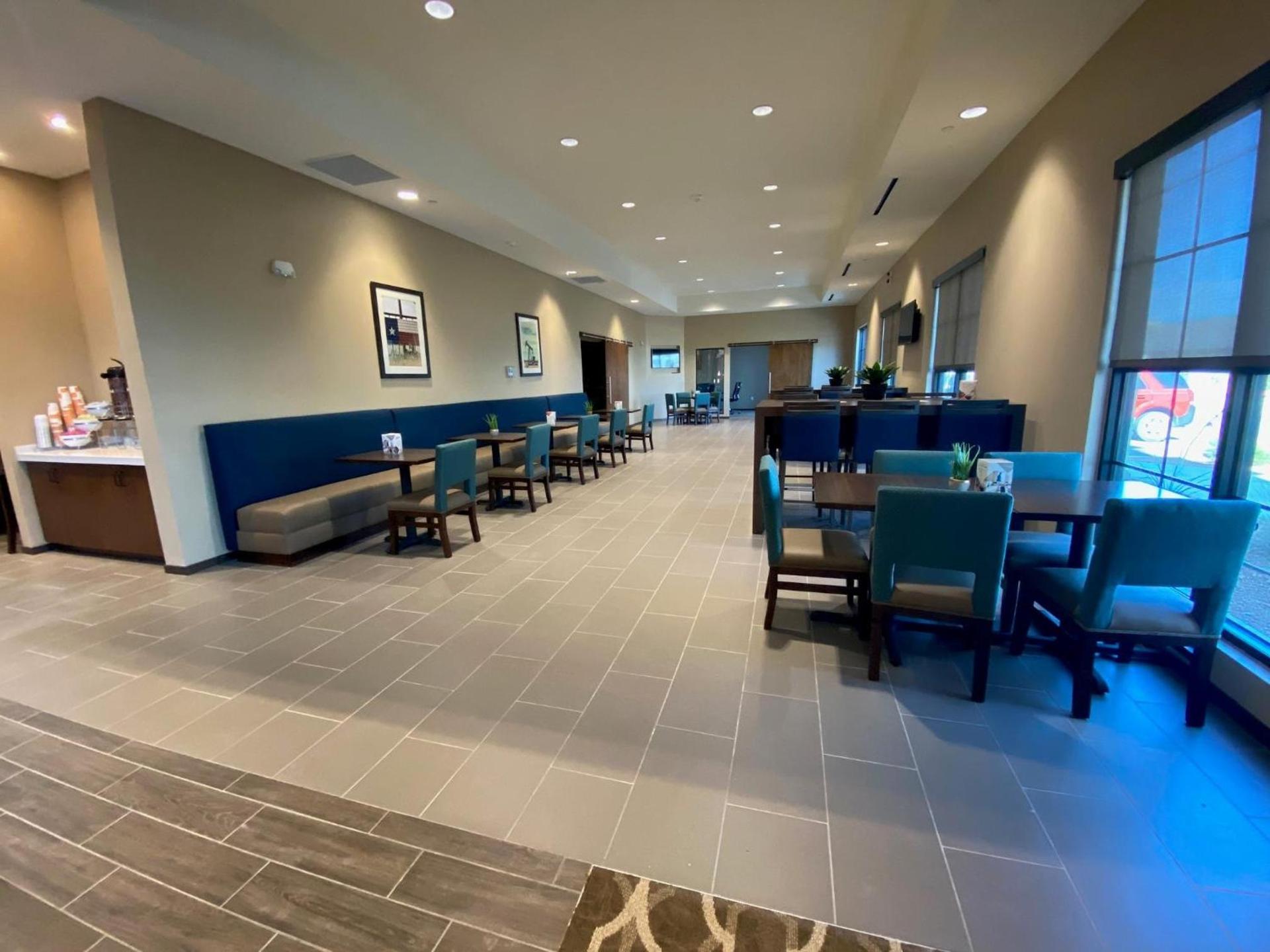 Comfort Suites Midland West photo 8