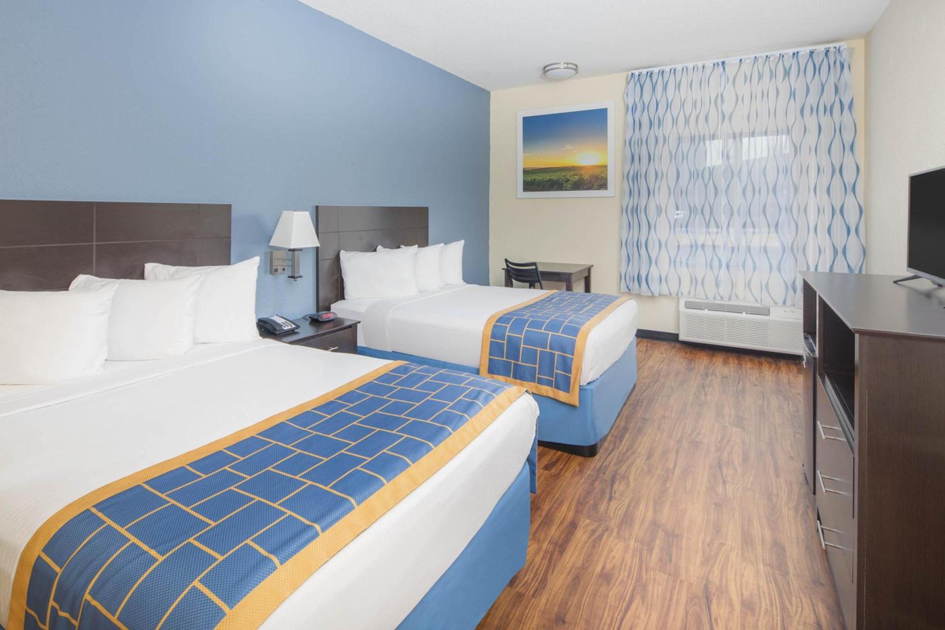 Days Inn by Wyndham Macon I-75 North photo 27