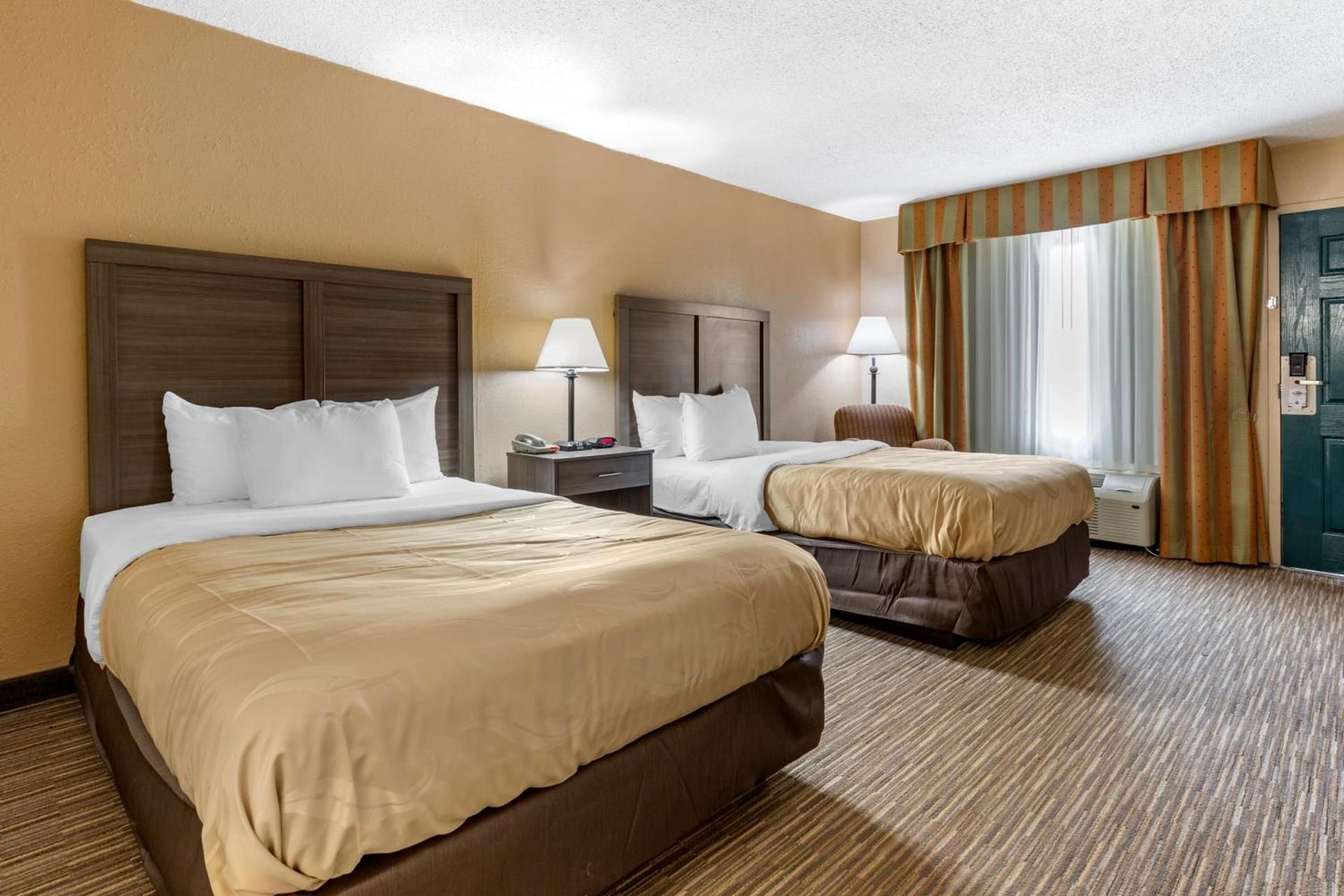 Quality Inn & Suites Hanes Mall photo 45
