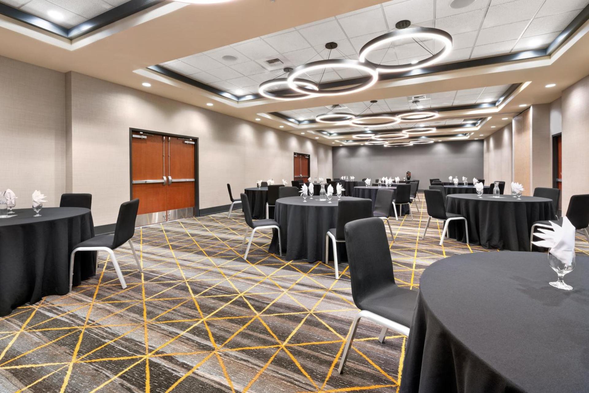 Holiday Inn Yakima by IHG photo 35