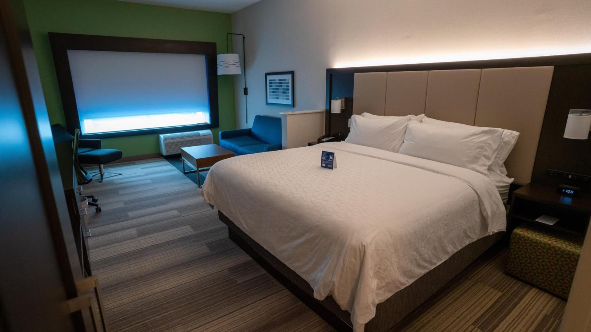 Holiday Inn Express & Suites Richburg by IHG photo 20