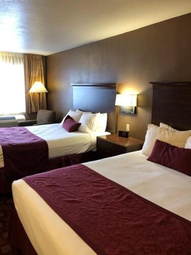 Days Inn & Suites by Wyndham Logan photo 16