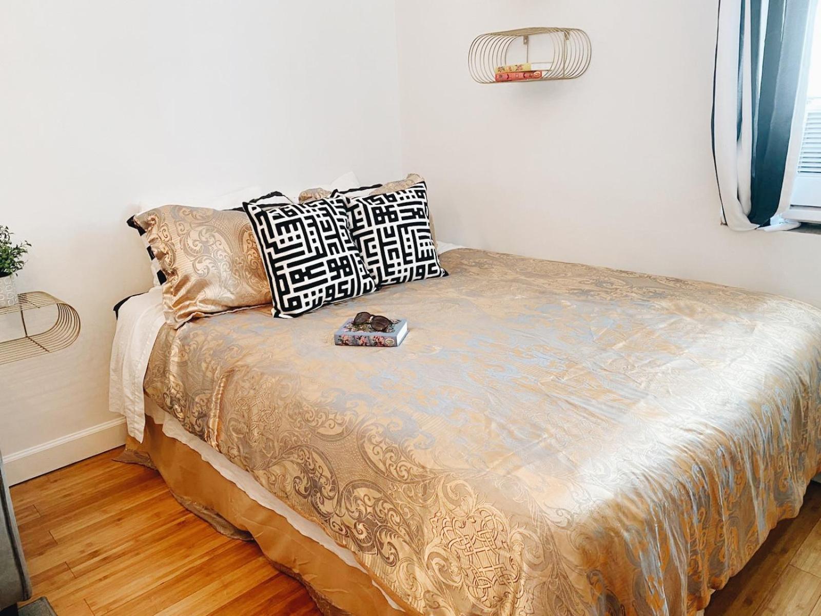 Nine20 Collins Apartments by Lowkl photo 6