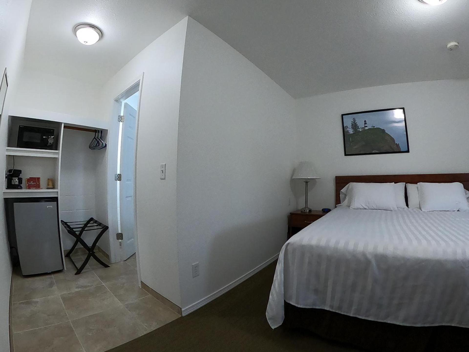 Col-Pacific Motel photo 7