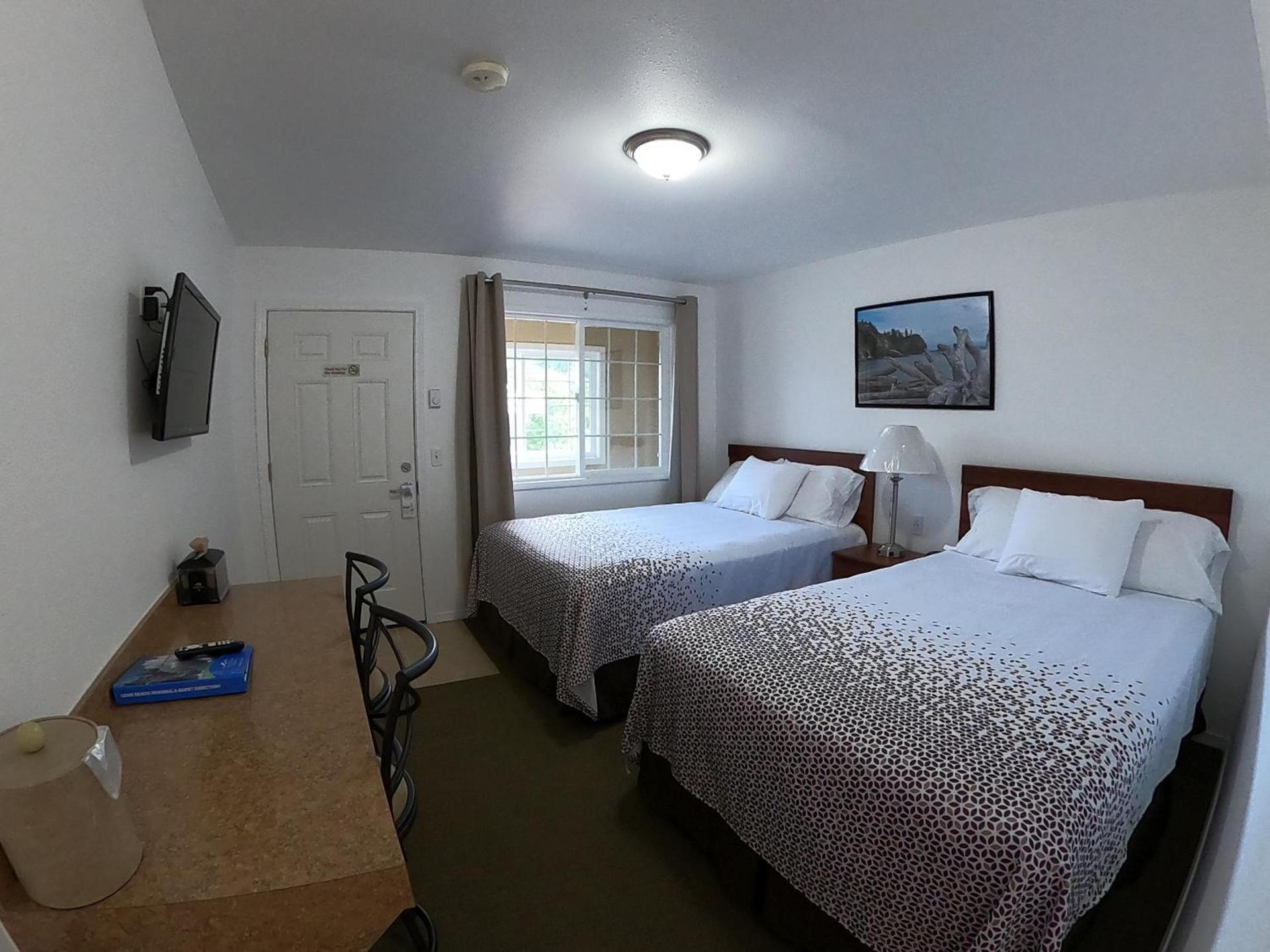 Col-Pacific Motel photo 16
