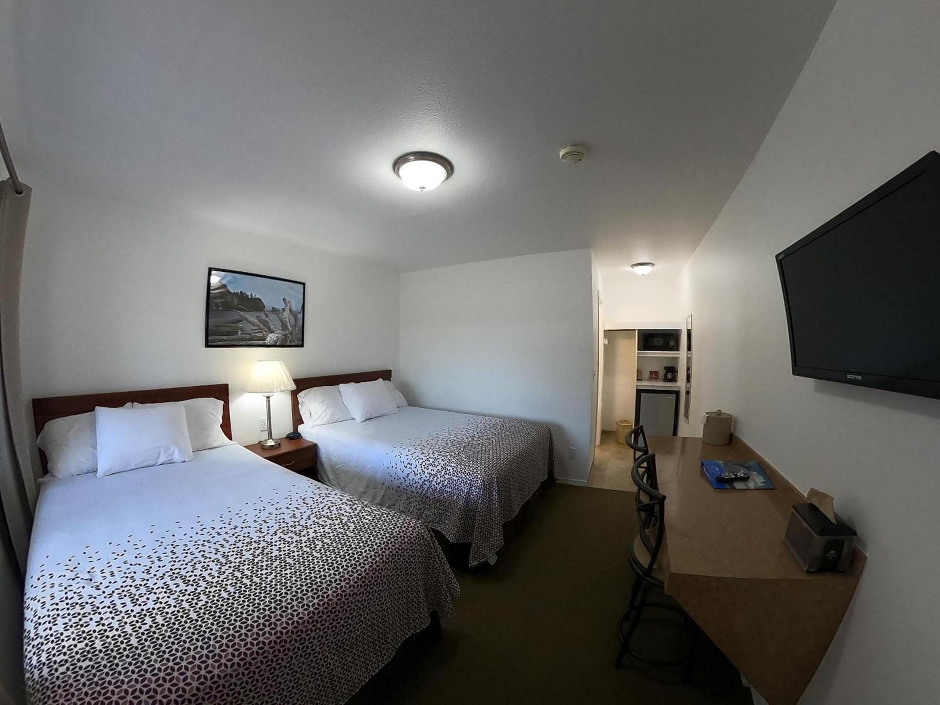 Col-Pacific Motel photo 12