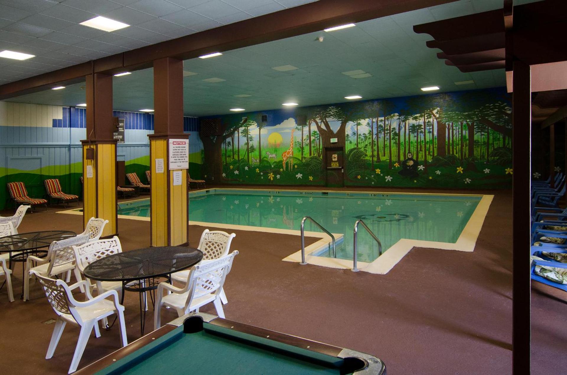 Ramada by Wyndham Angola/Fremont Area photo 24