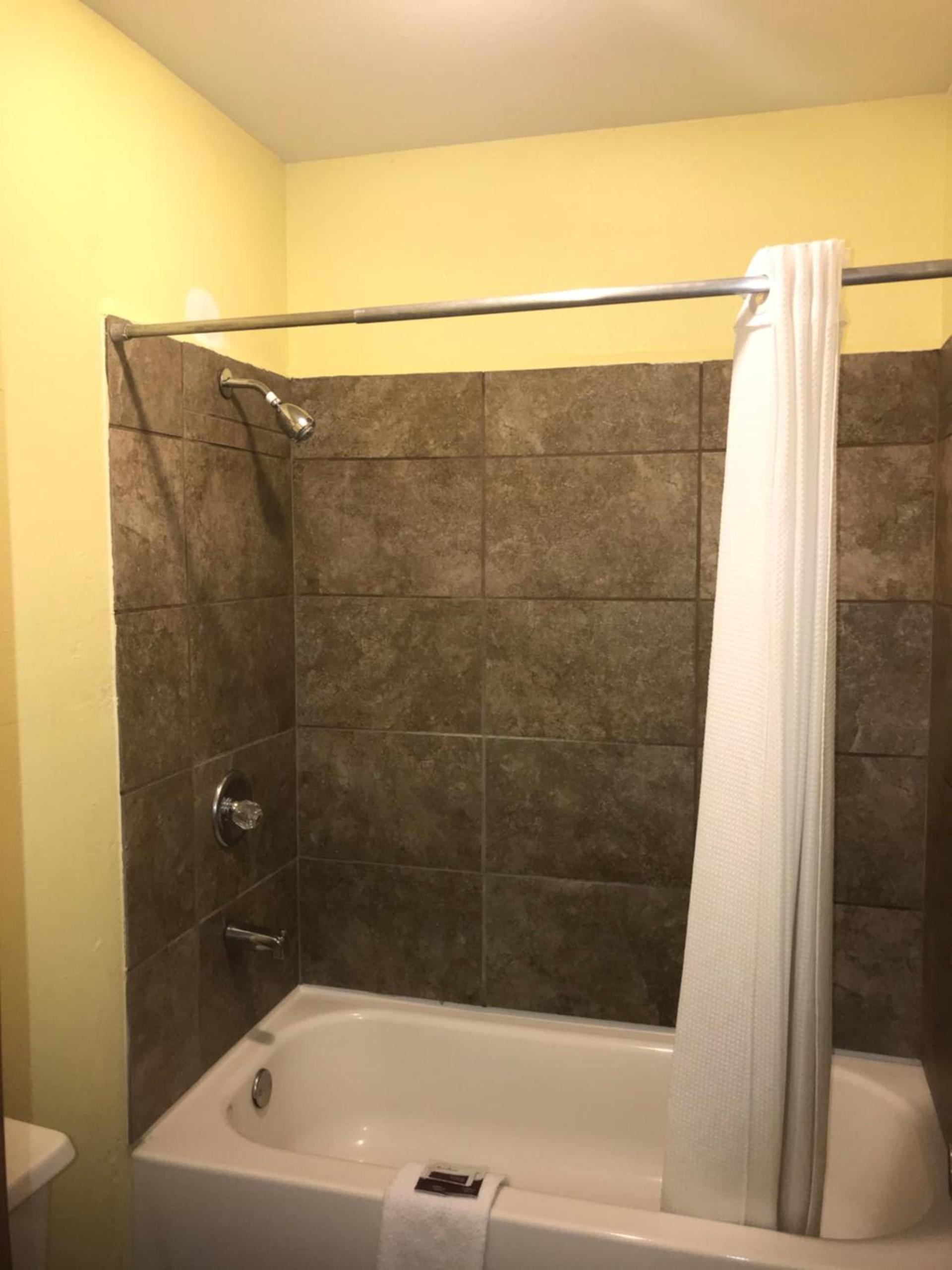 Linder Motor Lodge photo 7