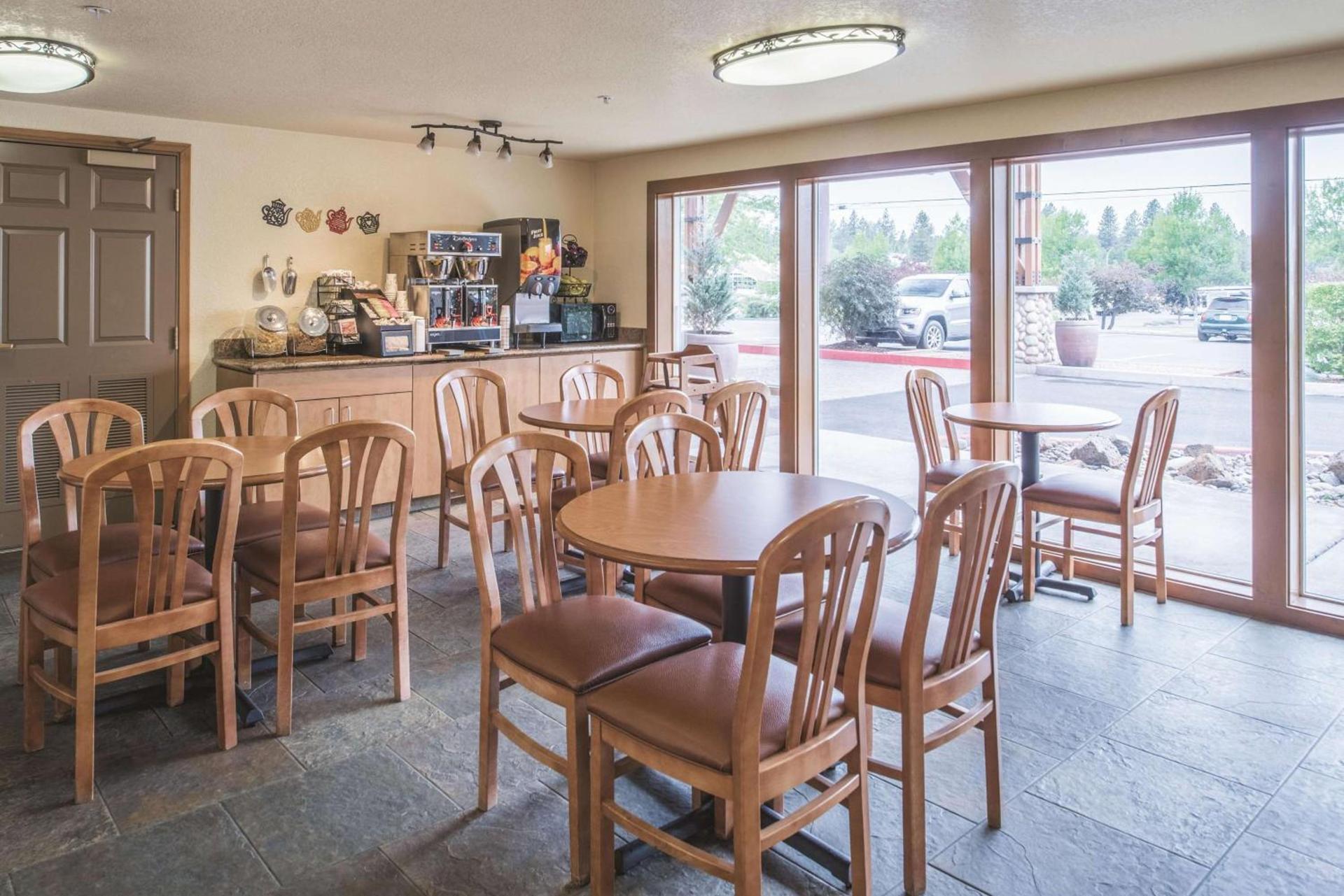La Quinta Inn by Wyndham Bend photo 29