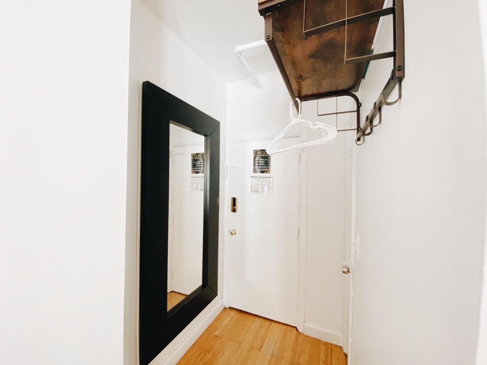 Nine20 Collins Apartments by Lowkl photo 19