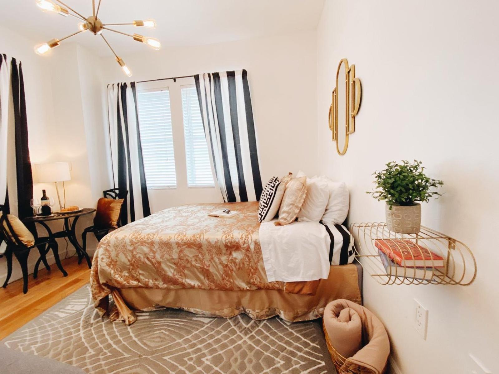 Nine20 Collins Apartments by Lowkl photo 29