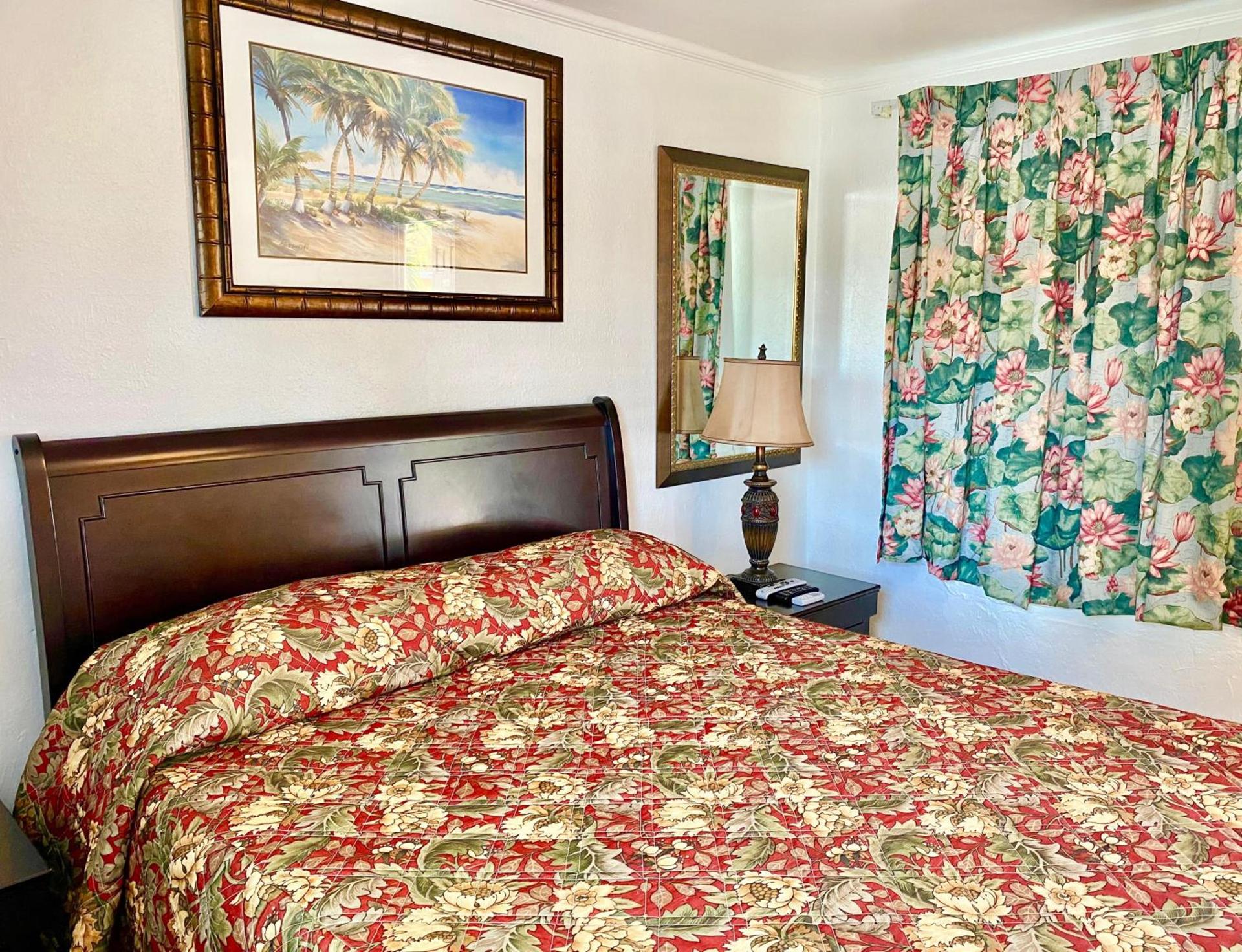 Glades Motel - Naples photo 7