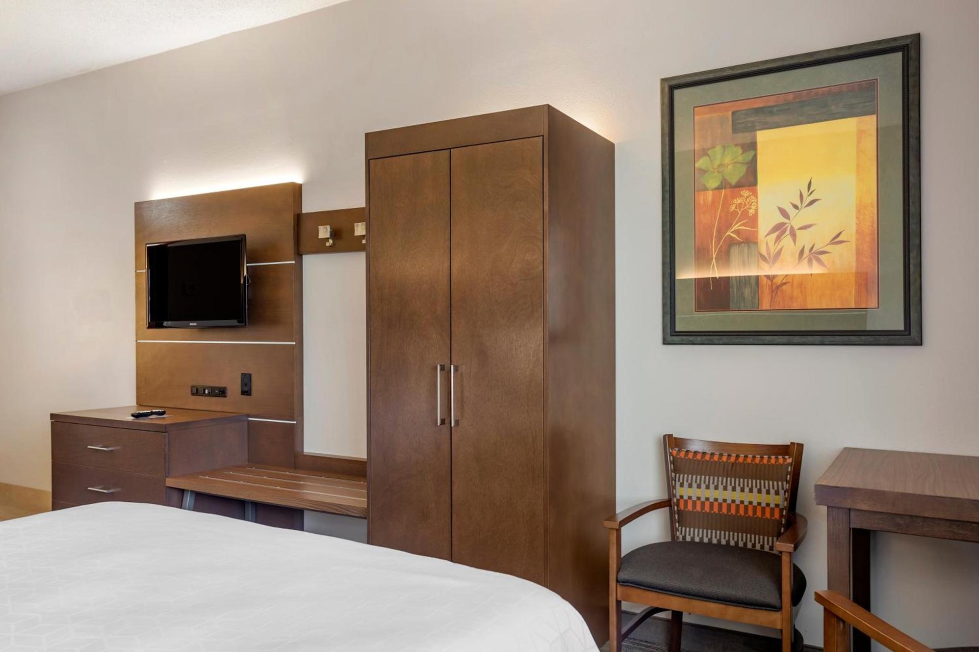 Holiday Inn Express Branson- Green Mountain Drive by IHG photo 23