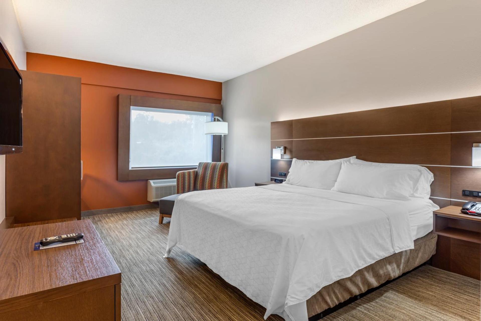 Holiday Inn Express Branson- Green Mountain Drive by IHG photo 47