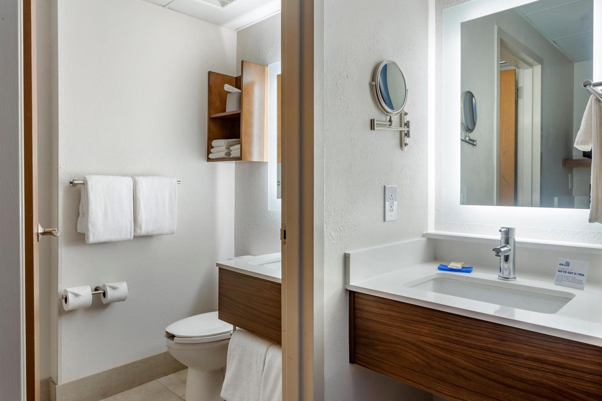 Holiday Inn Express Branson- Green Mountain Drive by IHG photo 39
