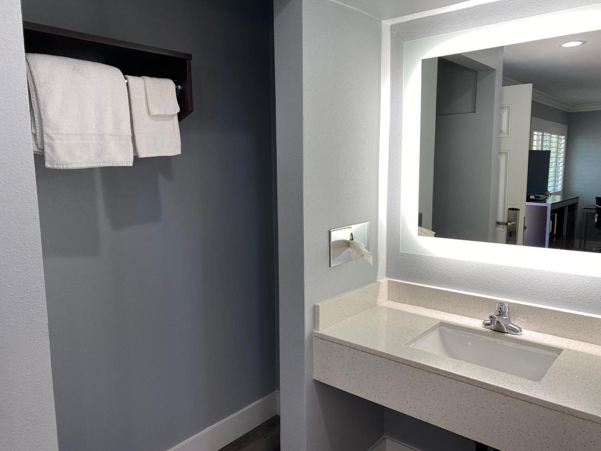 Regency Motel photo 15