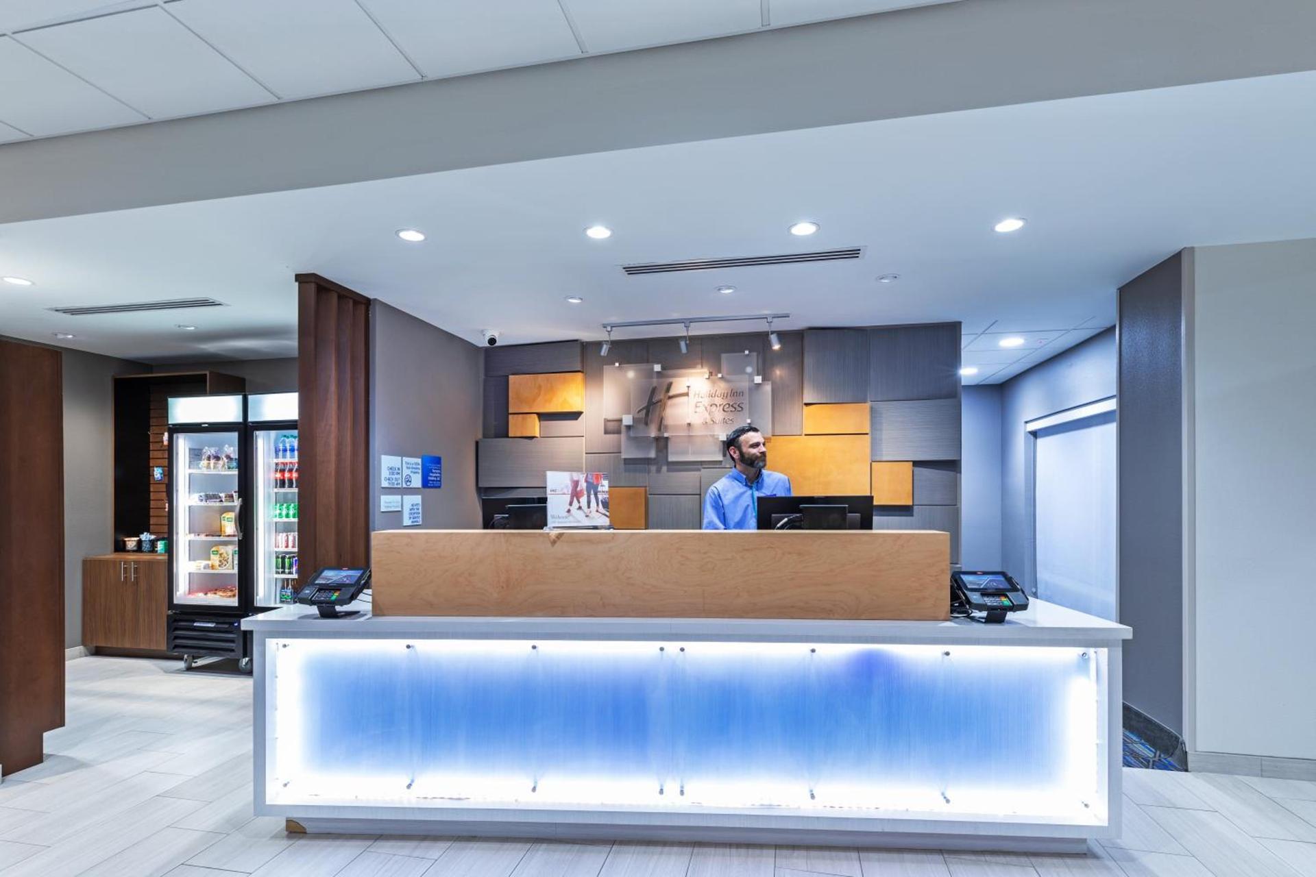 Holiday Inn Express & Suites - Parsons by IHG photo 18