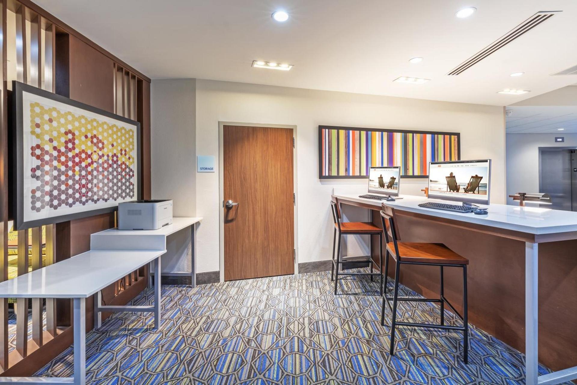 Holiday Inn Express & Suites - Parsons by IHG photo 20