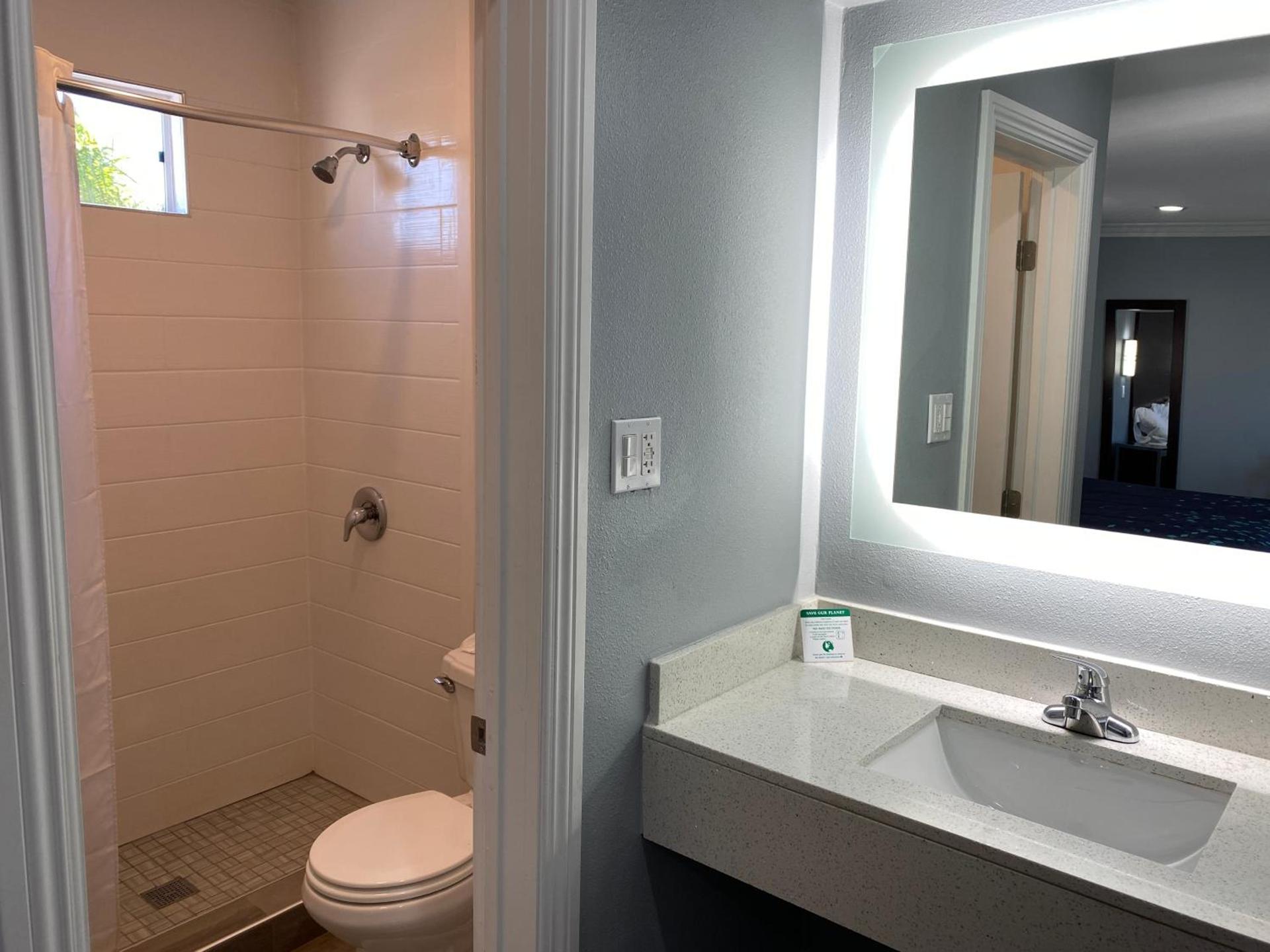 Regency Motel photo 11