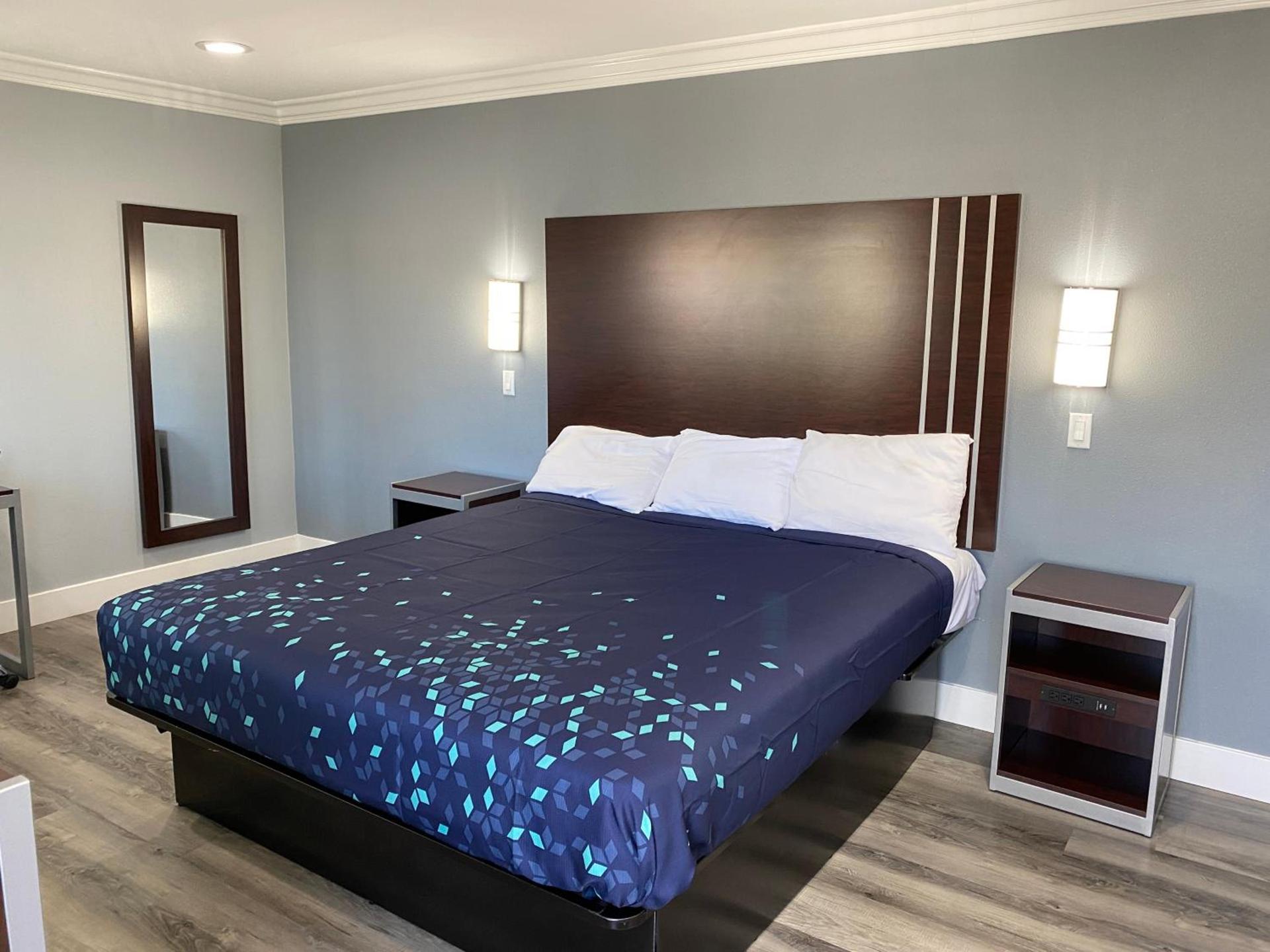 Regency Motel photo 6