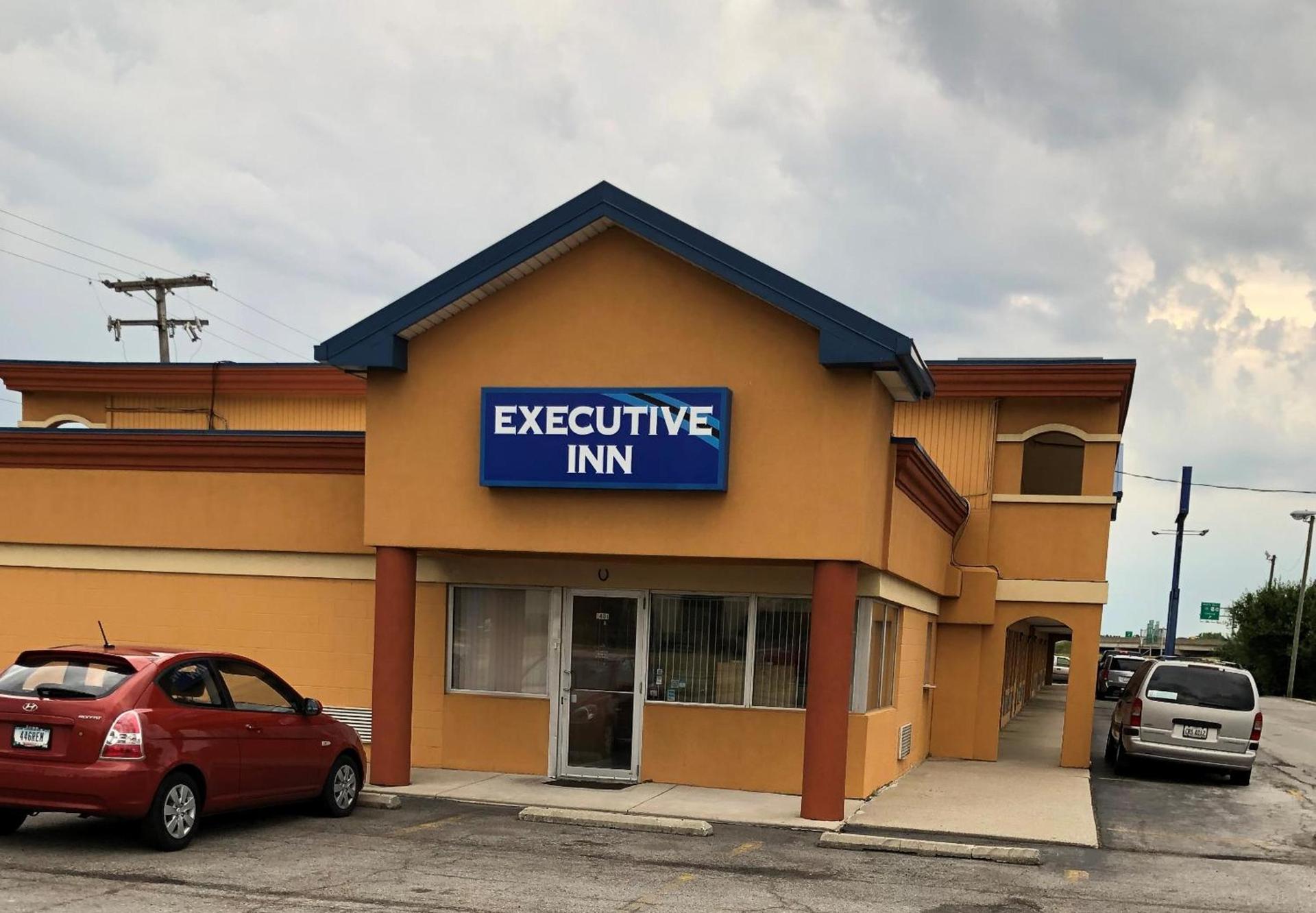 Executive Inn photo 1