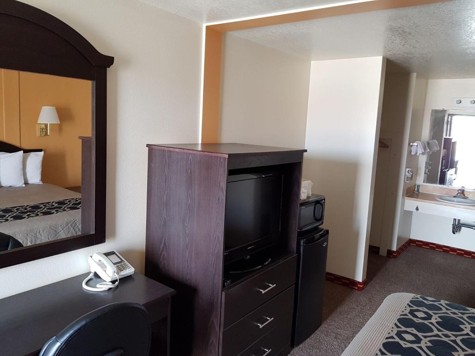 Split Mountain Motel photo 6