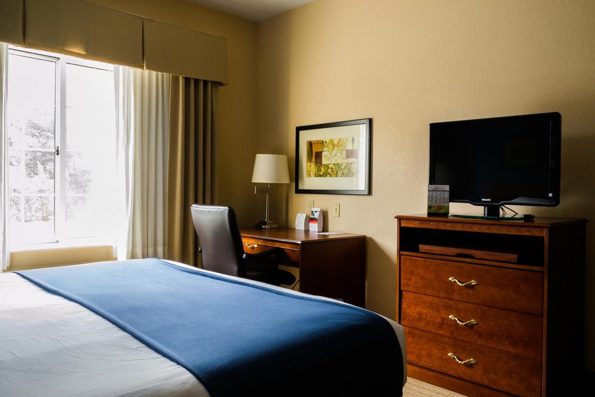 Holiday Inn Express Hotel & Suites Acme-Traverse City by IHG photo 17