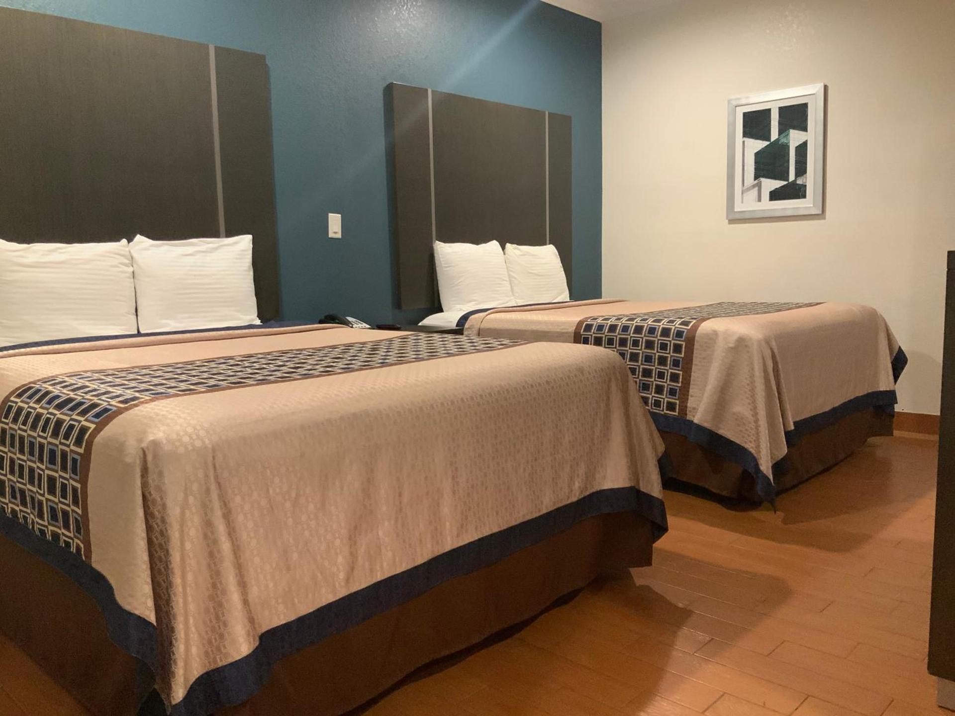 Regency Inn & Suites- NW Houston photo 12