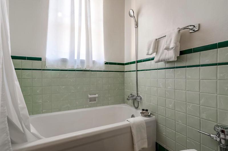 Ryan Hotel photo 38