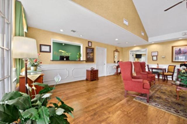 Baymont by Wyndham Waycross photo 14