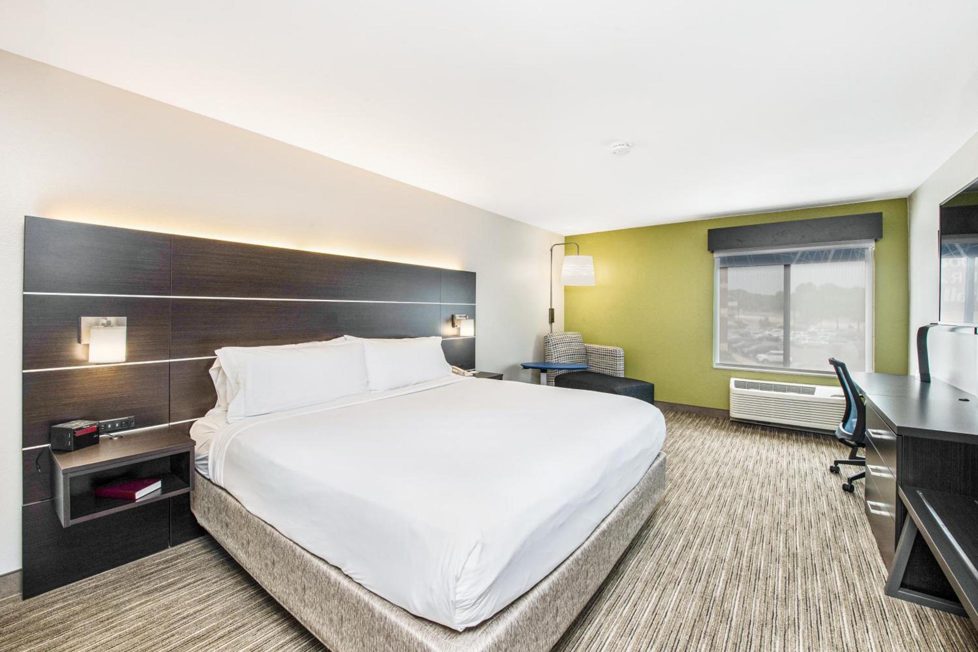 Holiday Inn Express - Delafield by IHG photo 24