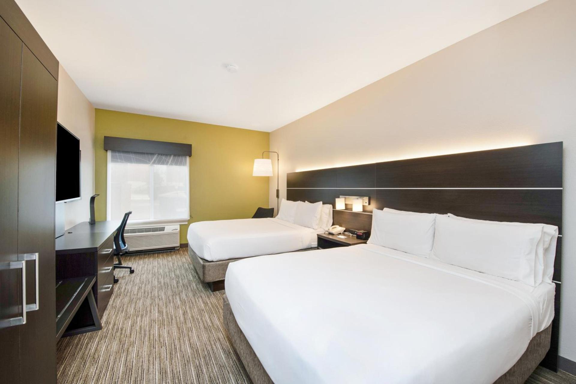 Holiday Inn Express - Delafield by IHG photo 23