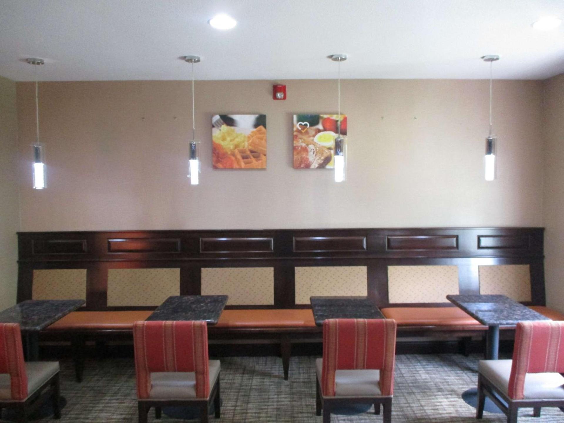 Best Western Emporia Inn photo 13