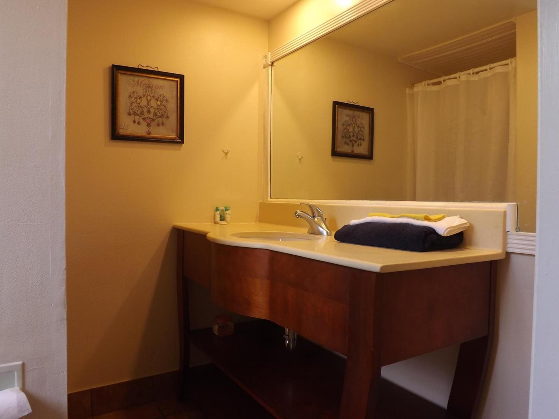 Palm Breeze Hotel photo 16
